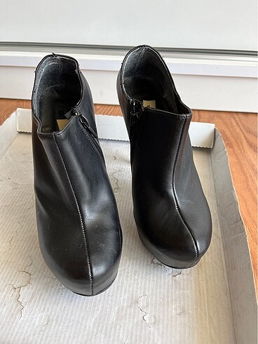 Trendyol & Milla Siyah bootie