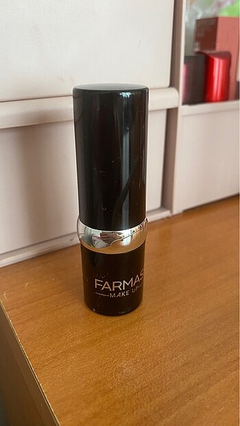 Farmasi ruj