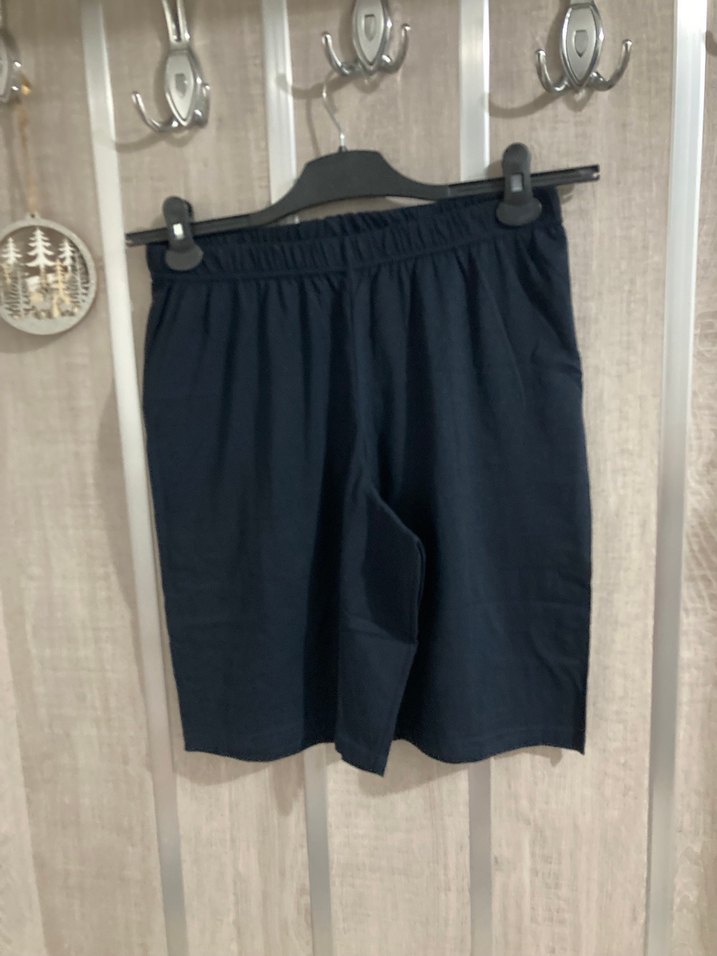 Erkek Kırmızı Baskılı Oversize Tişört ve Siyah Şort - Görsel 3