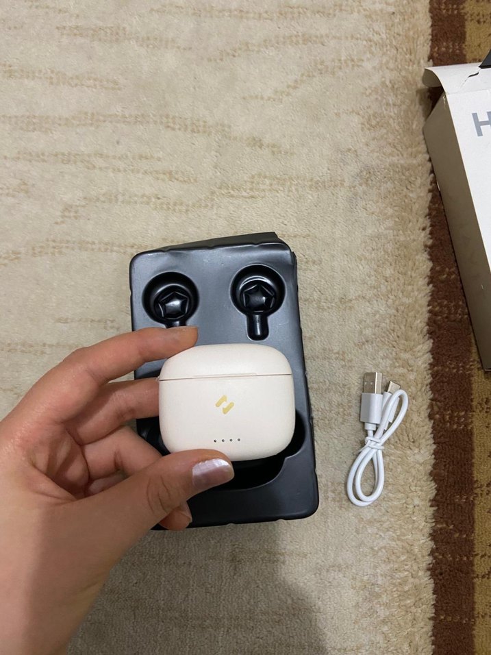 Beyaz Kablosuz Kulaklık Seti - Görsel 3