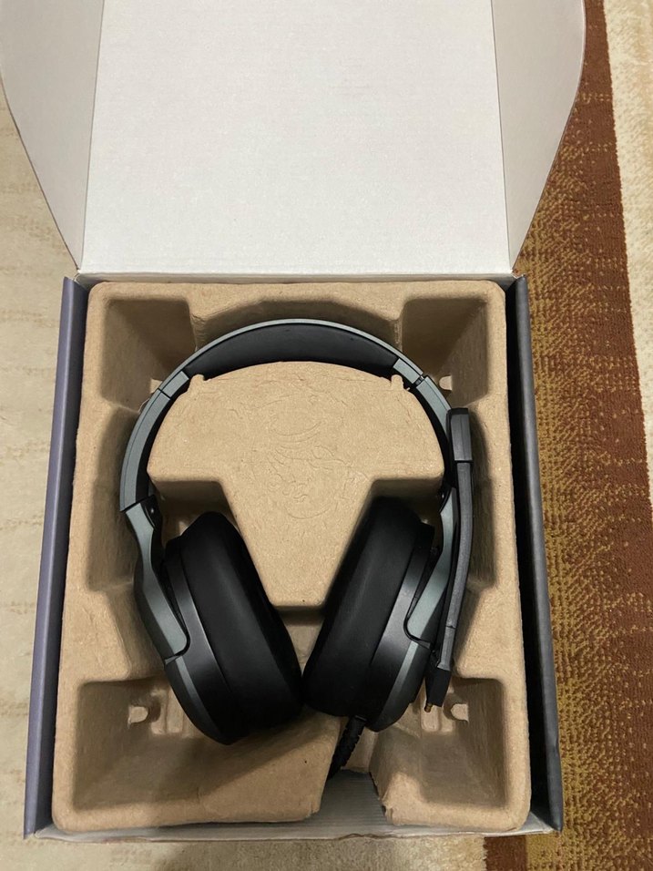 MSI GH50 RGB Oyuncu Kulaklığı Gri - Görsel 3