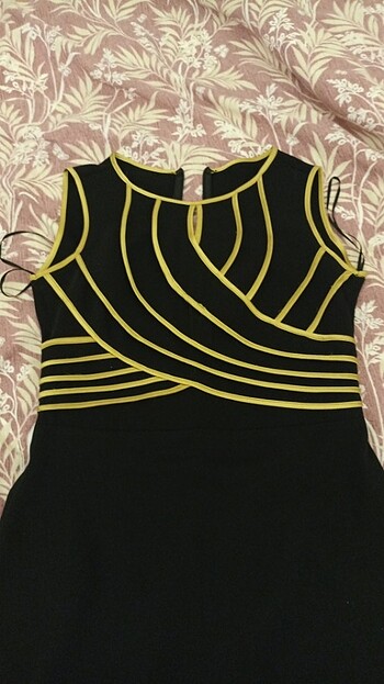 Siyah Gold elbise