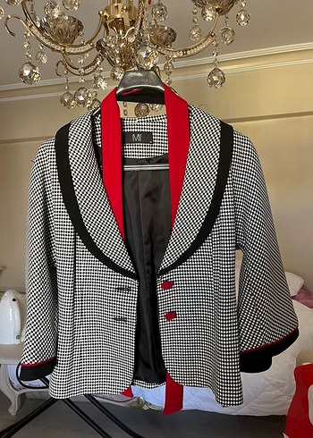 Düğmeli Siyah-Gri Ekose Midi Blazer