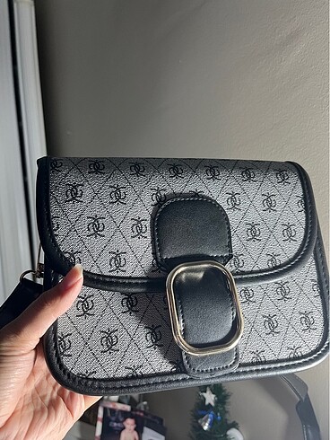  Beden Guess çanta