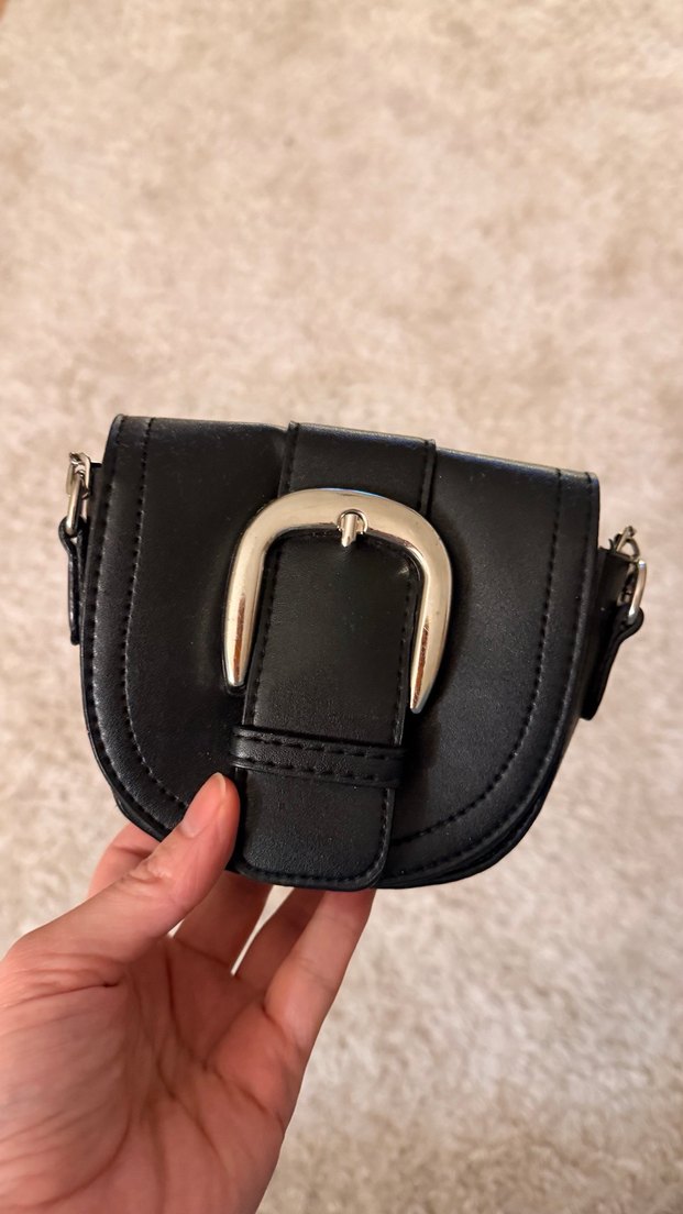 Zincir Detaylı Siyah Yılan Derisi Desenli Kadın Çanta - Görsel 2