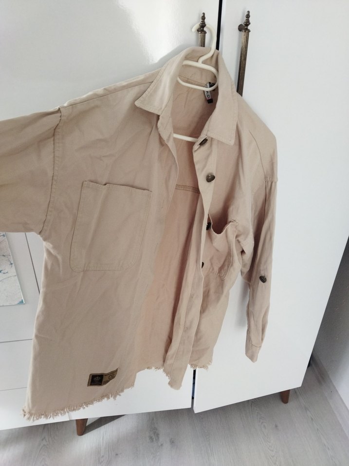 Bej Düğmeli Uzun Kollu Kadın Gömlek - Görsel 5