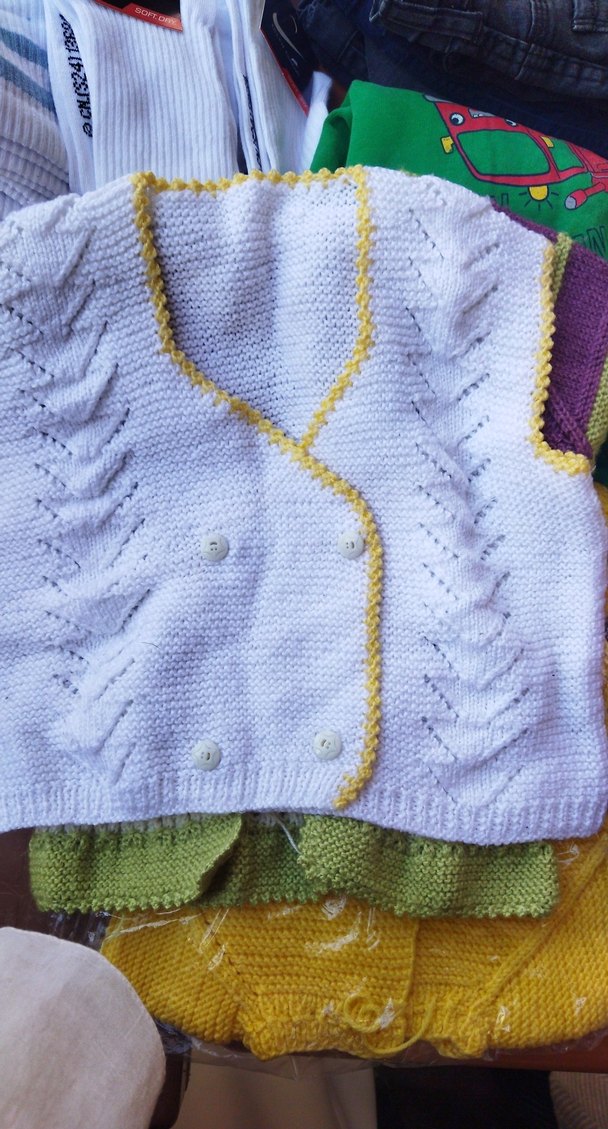 Parlak Sarı Kız Çocuk Örme Kolsuz Hırka - Görsel 2