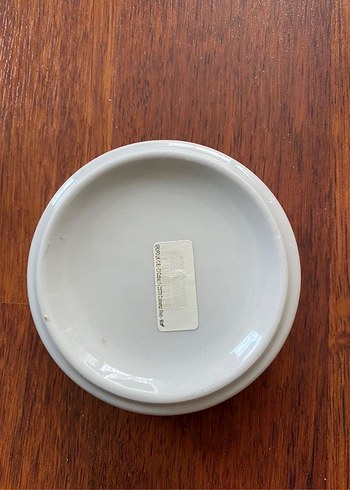 Madrid Temalı Beyaz Seramik Kül Tablası - Görsel 3