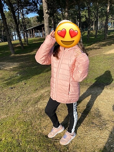 LCW kapüşonlu şişme mont