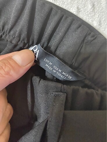 38 Beden siyah Renk Zara pantolon