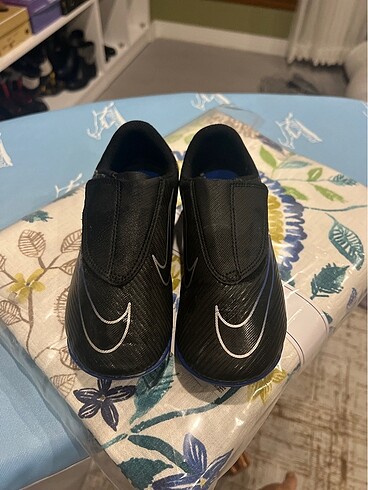 Nike bağcıksız krampon