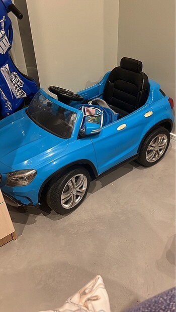 Kraft mercedes akülü araba