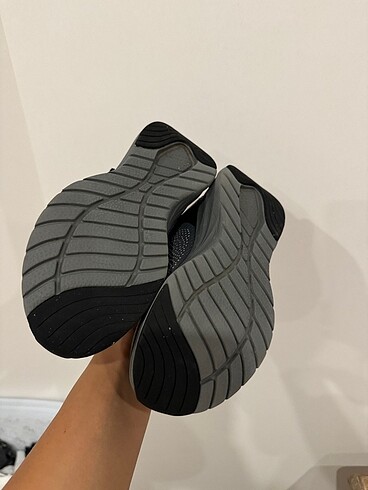 31 Beden skechers çocuk ayakkabısı