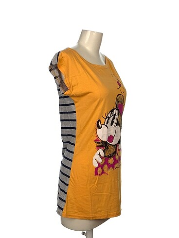 Diğer Diğer T-shirt %70 İndirimli.