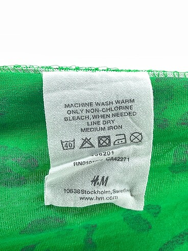 40 Beden yeşil Renk H&M Mini Şort %70 İndirimli.