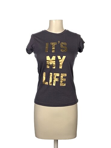 Asos T-shirt %70 İndirimli.