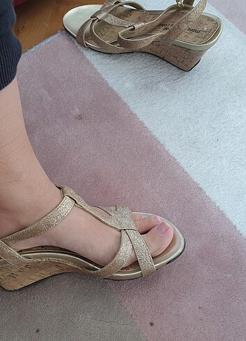 Dolgu topuklu sandalet  - Görsel 7