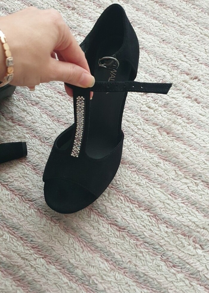 Siyah topuklu - Görsel 4