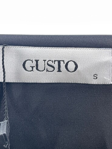 s Beden siyah Renk Gusto Bluz %70 İndirimli.