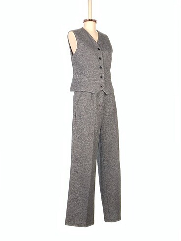 Vintage Love Vintage Love Takım Elbise %70 İndirimli.