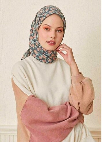 Freshscarfs desenli eşarp 