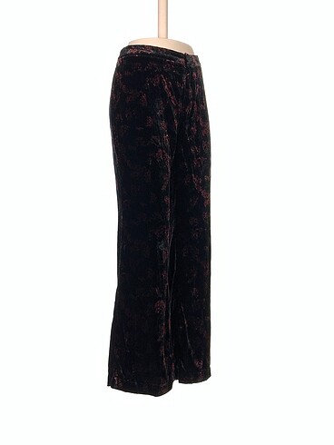 Zara Zara Düz Kesim %70 İndirimli.