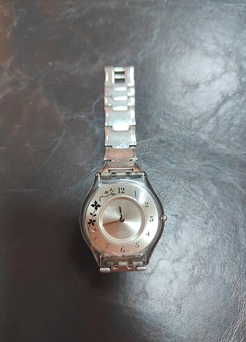 Swatch bayan saati 