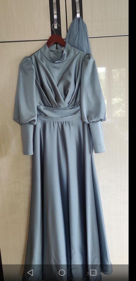 Mavi Uzun Kollu Drapeli Tesettür Abiye - Görsel 2