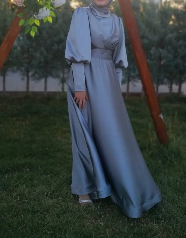 Mavi Uzun Kollu Drapeli Tesettür Abiye - Görsel 4