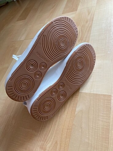 39 Beden beyaz Renk Pull and bear sneakers
