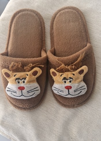 Kız Çocukları Kahverengi Leopar Desenli Sıcak Terlik - Görsel 5