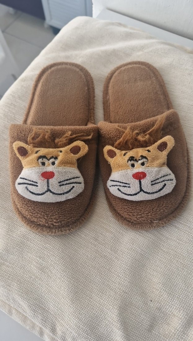 Kız Çocukları Kahverengi Leopar Desenli Sıcak Terlik - Görsel 2