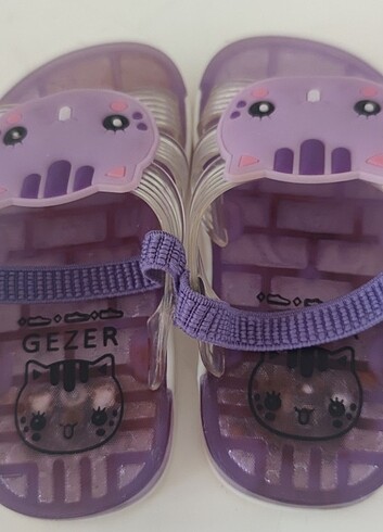 Gezer Kız çoçuk sandaler