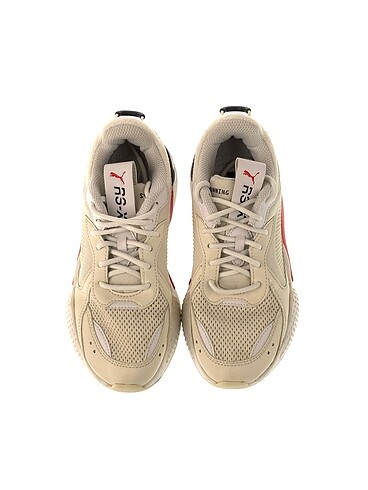 Puma Spor Ayakkabı %70 İndirimli.