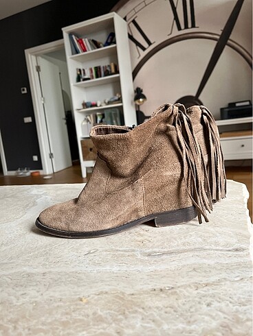 38 Beden camel Renk Zara Trafaluc Saçaklı Deri Vizon 8 cm İç Topuklu Bootie
