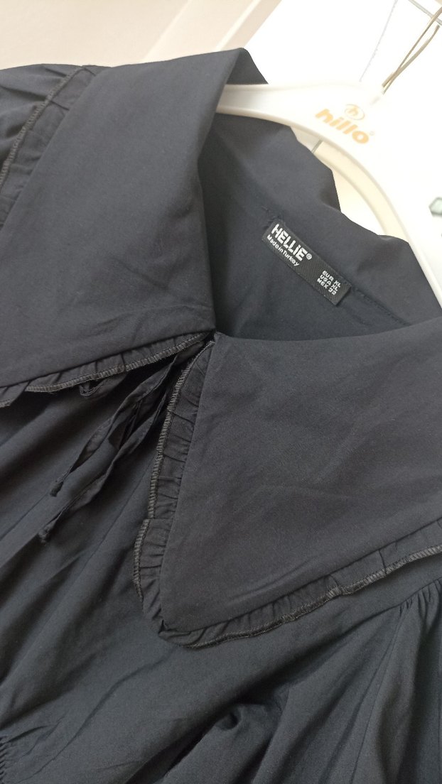 Siyah Kadın Gömlek Fırfırlı Yaka - Görsel 3