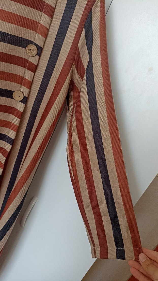 Düğmeli Çizgili tunik - Görsel 3