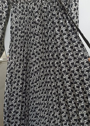 piliseli saten kadın abiye - Görsel 3