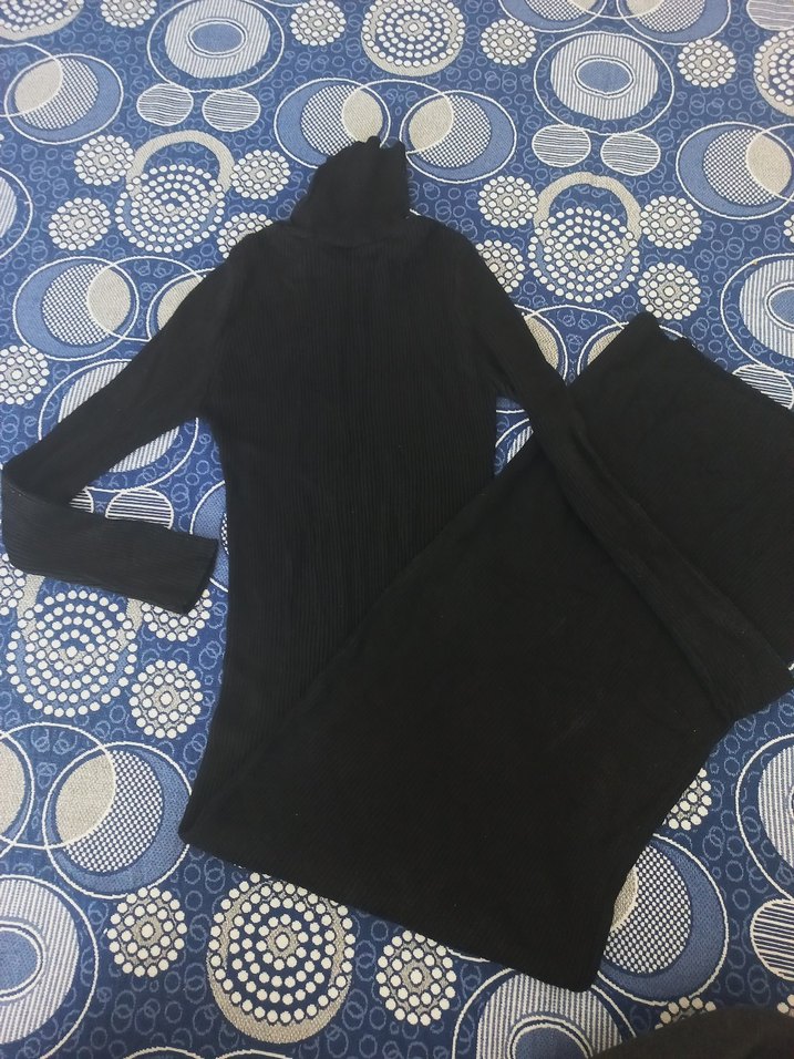 Siyah likralı triko elbise - Görsel 2