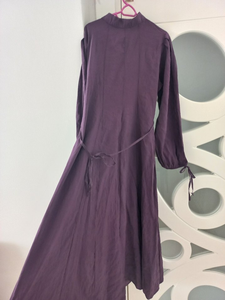 Mor Yüksek Yakalı Uzun Kadın Elbise - Görsel 2