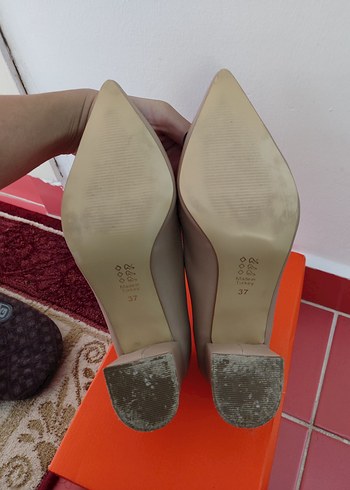 37 Beden Bej Kadın Topuklu Stiletto Ayakkabı