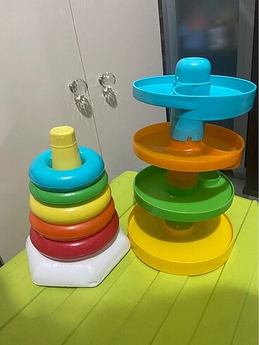 Fisher Price Ikı tane oyıncak