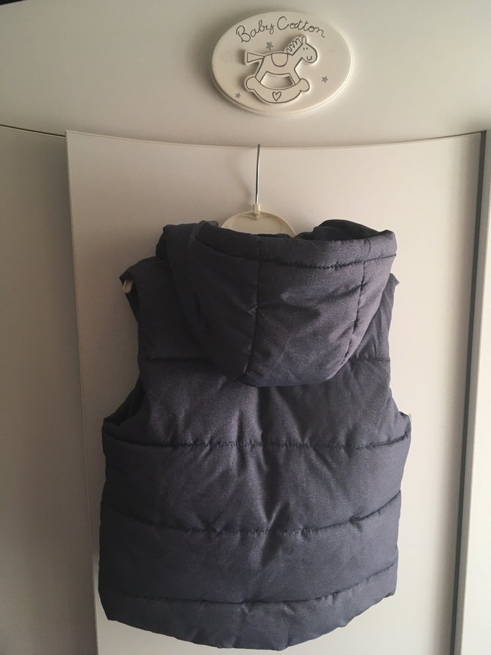 Erkek Çocuk Gri Kapüşonlu Fermuarlı Yelek - Görsel 2