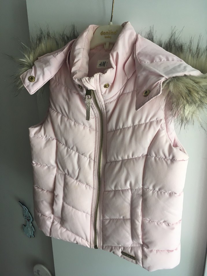 Kürklü Kapüşonlu Kız Çocuk Yeleği - Görsel 3