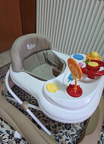 Bebek yürüteç