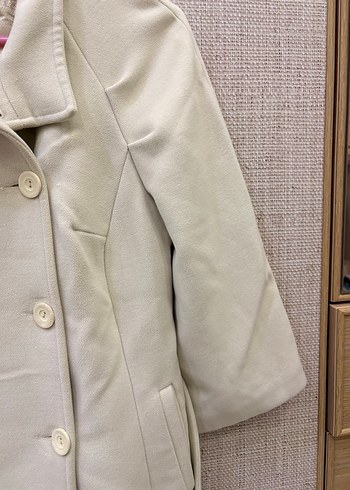 Adil Işık Düğmeli Beyaz Kabanı - Görsel 3