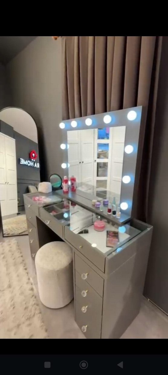 Beyaz Makyaj Masası LED Işıklı - Görsel 3