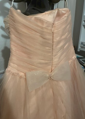 Yavruağzı Drapeli Uzun Straplez Nişan Elbisesi - Görsel 4