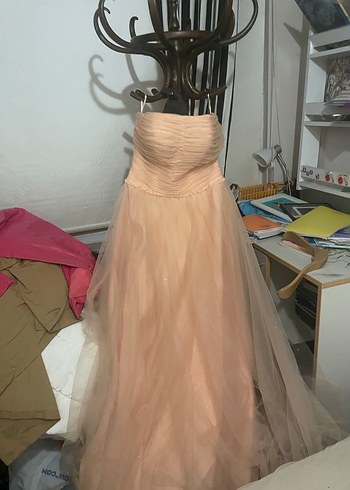 Yavruağzı Drapeli Uzun Straplez Nişan Elbisesi - Görsel 3