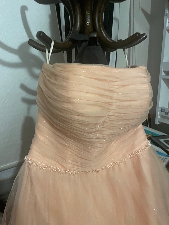 Yavruağzı Drapeli Uzun Straplez Nişan Elbisesi - Görsel 2